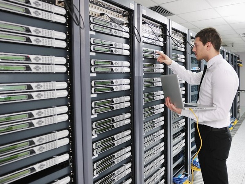 hosting plus HR
